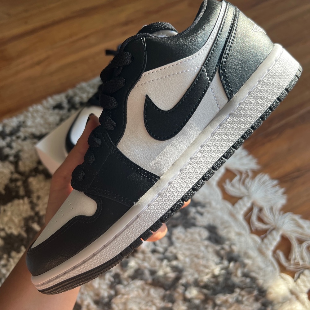 Jordan 1 Low WMNS “Panda” - 6W